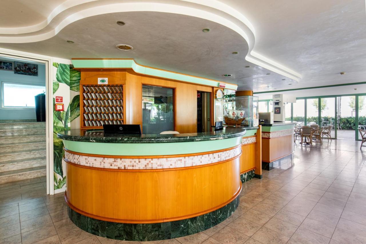 Hotel Palos ริมินี ภายนอก รูปภาพ